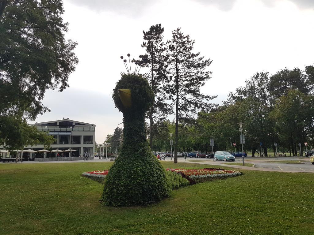 Vila Regina Rooms Karlovac Zewnętrze zdjęcie